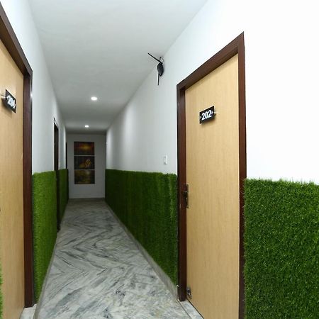 Hotel Oyo 16544 Bella Vista By Jordan Agra  Exteriér fotografie