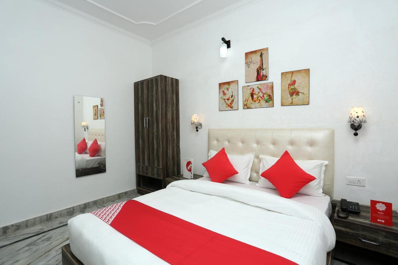 Hotel Oyo 16544 Bella Vista By Jordan Agra  Exteriér fotografie