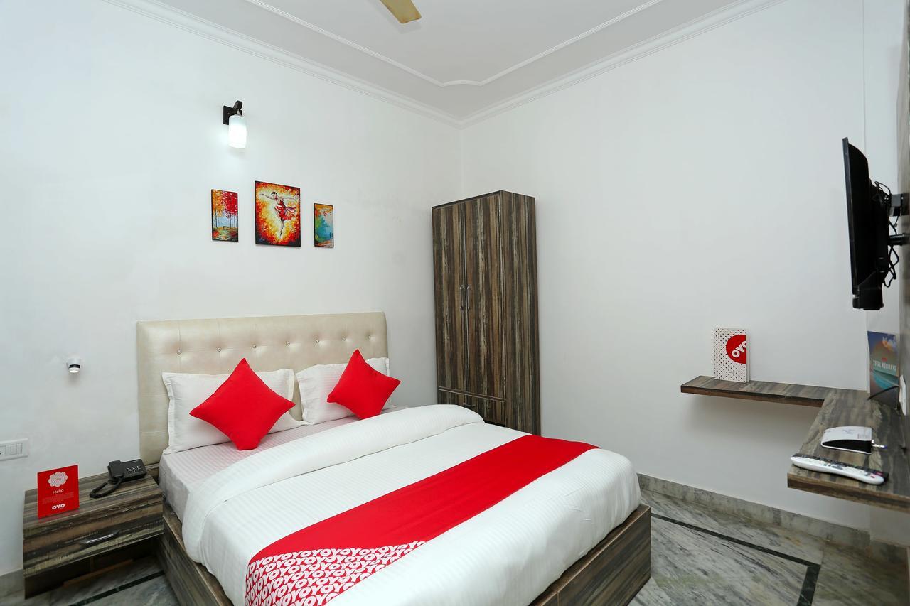 Hotel Oyo 16544 Bella Vista By Jordan Agra  Exteriér fotografie