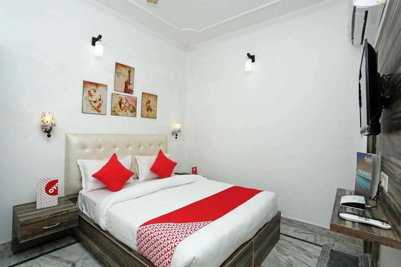 Hotel Oyo 16544 Bella Vista By Jordan Agra  Exteriér fotografie