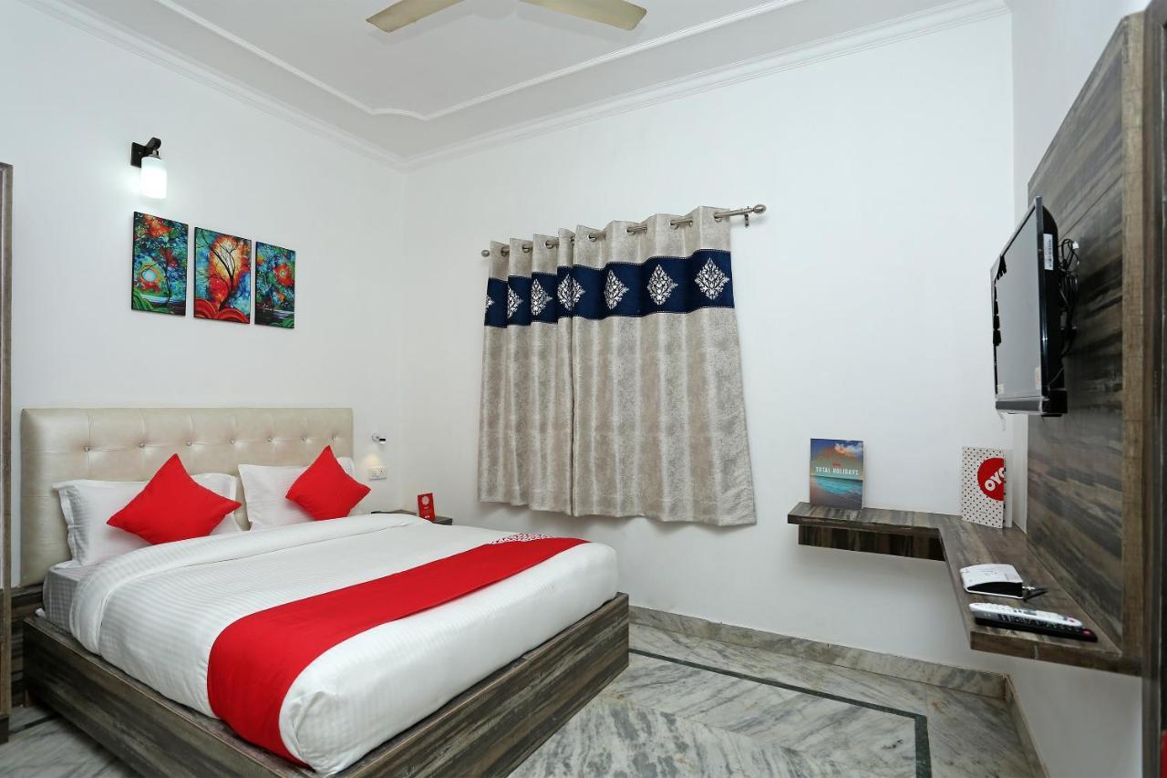Hotel Oyo 16544 Bella Vista By Jordan Agra  Exteriér fotografie